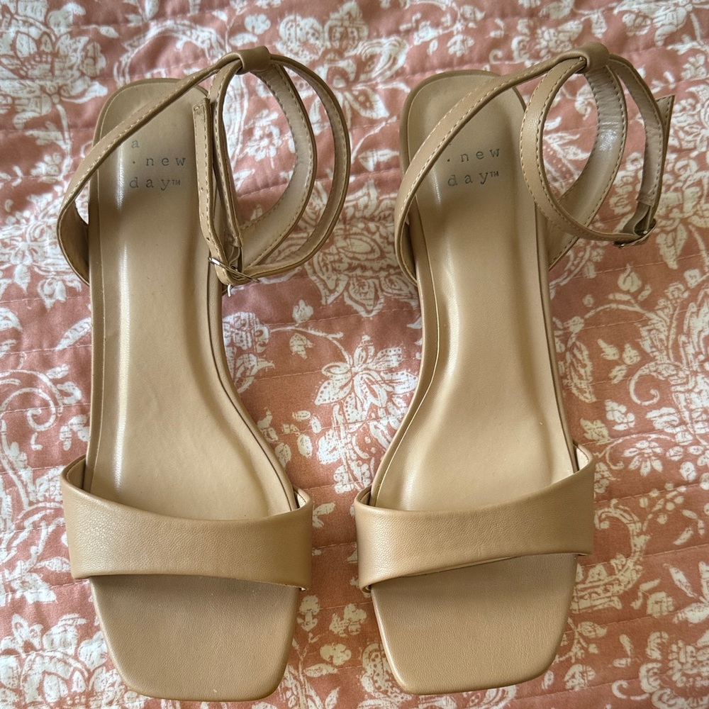 A New Day Women's Beige Strap Sandals